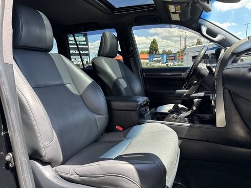 Used 2020 Lexus GX 460 Premium AWD/4WD image 17