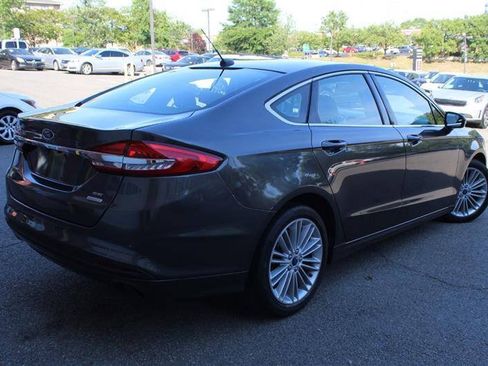 Used 2016 Ford Fusion SE w/ Equipment Group 202A FWD image 5