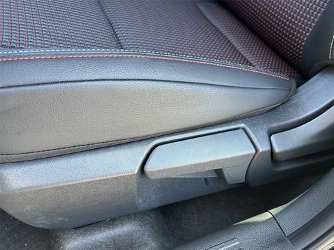 New 2025 Nissan Kicks SR image 23