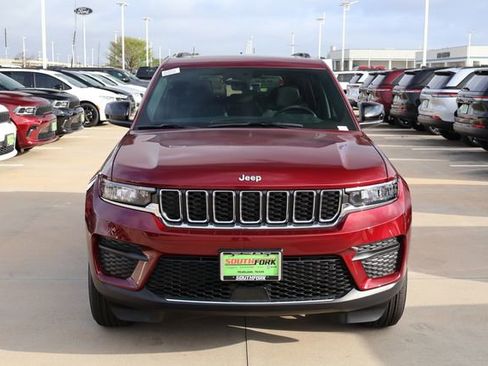 New 2026 Jeep Grand Cherokee Laredo X image 2