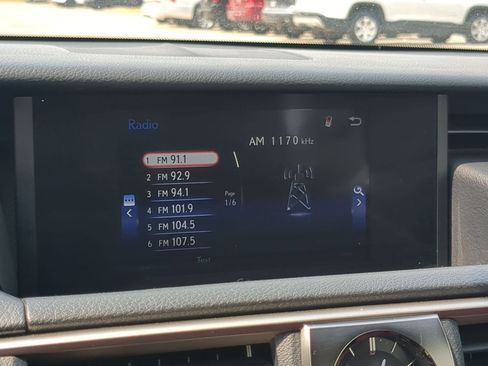 Used 2020 Lexus IS 350 F Sport image 31