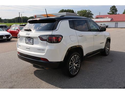 Used 2022 Jeep Compass Limited w/ Elite Group AWD/4WD image 5