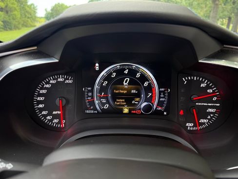 Used 2017 Chevrolet Corvette Stingray Coupe w/ Carbon Flash Badge Package RWD image 47
