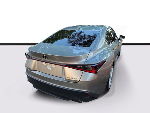 Used 2023 Lexus IS 300 w/ Comfort Package RWD image 4
