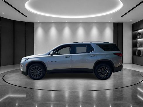Used 2023 Chevrolet Traverse RS AWD/4WD image 3