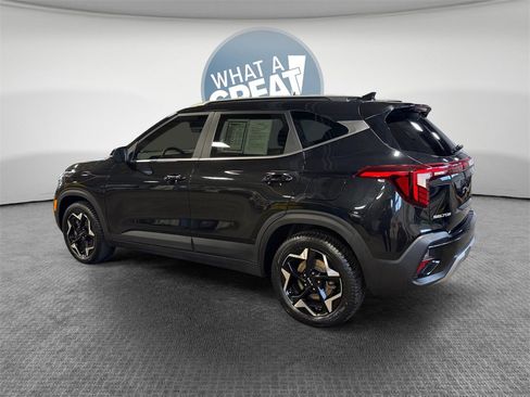 Certified 2024 Kia Seltos EX image 6