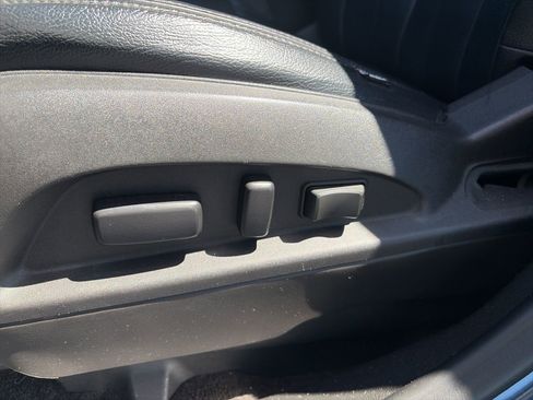 Used 2016 Chevrolet Equinox LT w/ Convenience Package image 13