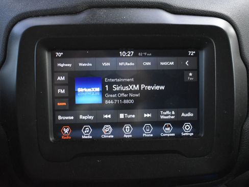 Used 2021 Jeep Renegade Latitude w/ Trailer Tow Group AWD/4WD image 27
