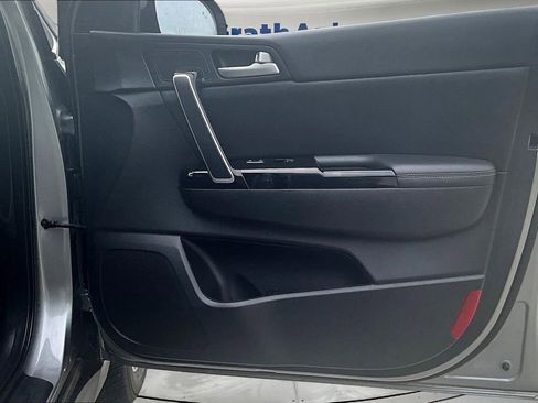 Used 2020 Kia Sportage EX FWD image 26