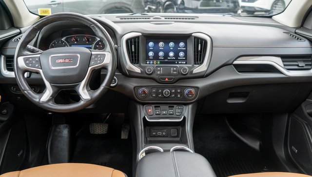 Used 2020 GMC Terrain SLT w/ Preferred Package AWD/4WD image 16