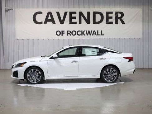 New 2025 Nissan Altima 2.5 SL image 4