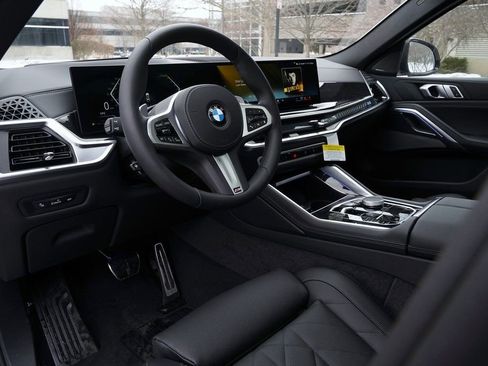 New 2026 BMW X6 xDrive40i w/ Premium Package image 12