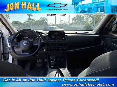 Used 2026 Nissan Rogue SV image 24