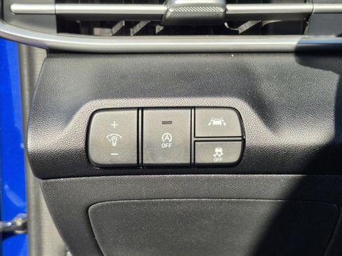 Certified 2021 Hyundai Elantra SE FWD image 26