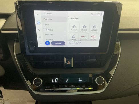 Used 2023 Toyota Corolla LE FWD image 19