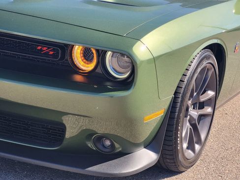 Used 2022 Dodge Challenger R/T Scat Pack RWD image 7