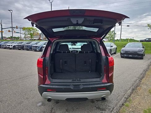 Used 2017 GMC Acadia SLE w/ Driver Alert Package I AWD/4WD image 4