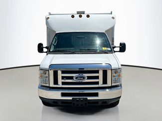 Used 2015 Ford E-450 and Econoline 450 Super Duty w/ Power Windows & Locks Group RWD video 2