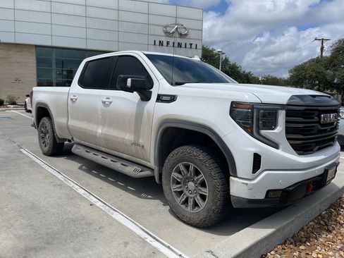 Used 2024 GMC Sierra 1500 AT4 w/ Technology Package AWD/4WD image 2