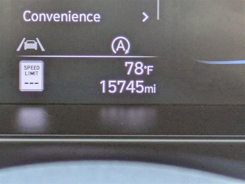 Used 2024 Hyundai Elantra SE image 26