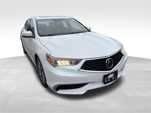 Used 2018 Acura TLX w/ Technology Package image 7