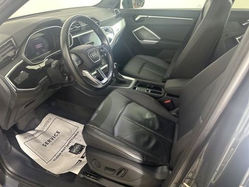 Used 2020 Audi Q3 2.0T Premium w/ Convenience Package AWD/4WD image 9