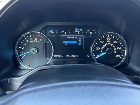 Used 2015 Ford F150 Lariat AWD/4WD image 25