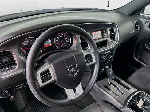 Used 2014 Dodge Charger SE image 10