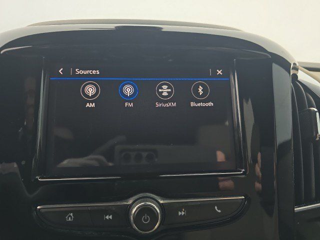 Used 2023 Chevrolet Traverse LS FWD image 24