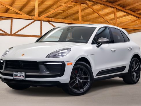 Used 2023 Porsche Macan Turbo AWD/4WD image 1