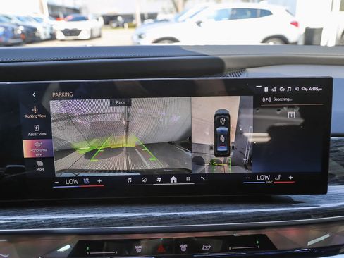 Used 2025 BMW 750e xDrive w/ Premium Package image 19