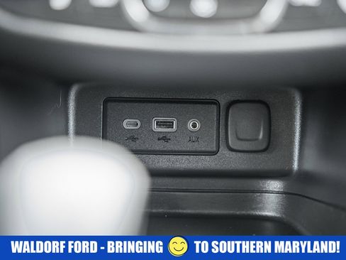 Used 2024 Chevrolet Equinox LT image 25