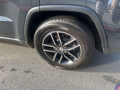 Used 2018 Jeep Grand Cherokee Trailhawk w/ Trailhawk Luxury Group image 6