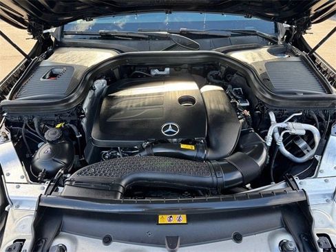 Used 2022 Mercedes-Benz GLC 300 4MATIC image 12