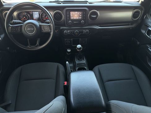 Used 2021 Jeep Wrangler Unlimited Sport image 19