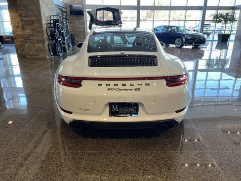 Used 2018 Porsche 911 Carrera 4S image 4