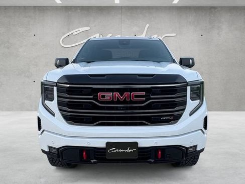 Used 2025 GMC Sierra 1500 AT4 w/ Technology Package AWD/4WD image 18
