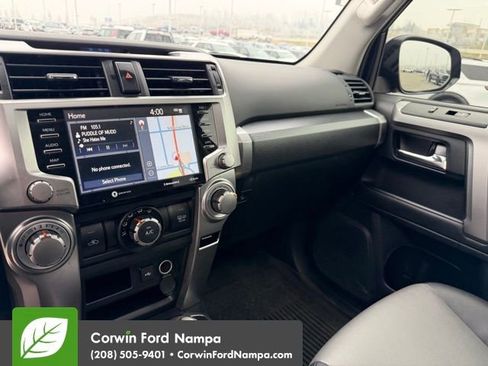 Used 2023 Toyota 4Runner SR5 Premium image 9