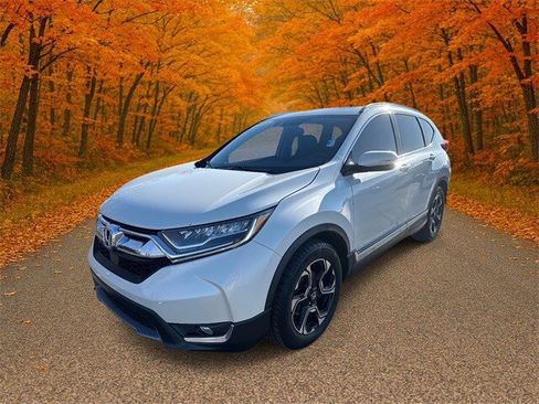 Used 2018 Honda CR-V Touring image 3