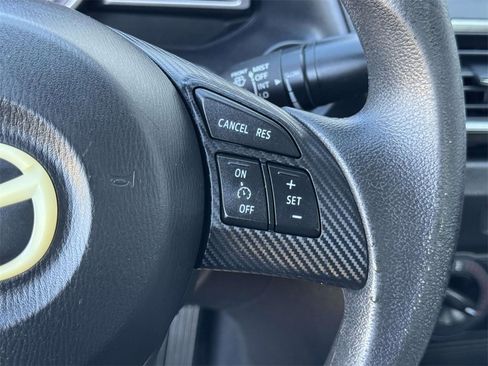 Used 2014 MAZDA MAZDA3 i Sport image 11