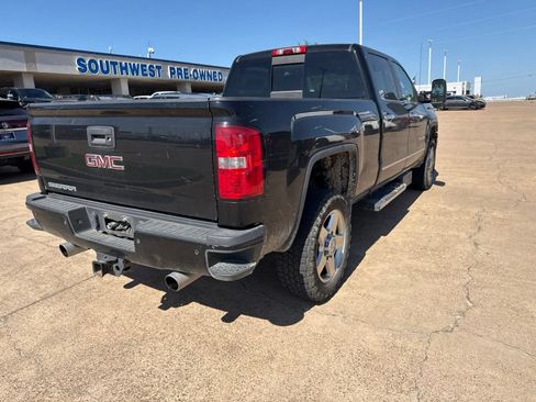 Used 2015 GMC Sierra 2500 Denali w/ Driver Alert Package AWD/4WD image 7