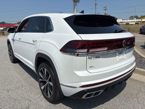 Used 2024 Volkswagen Atlas Cross Sport SEL Premium R-Line AWD/4WD image 6