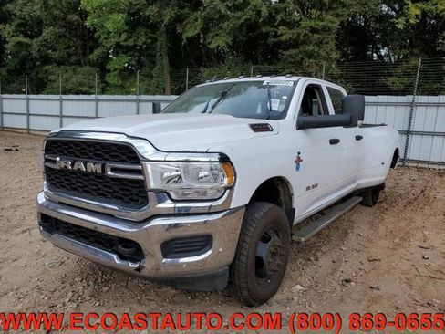 Used 2019 RAM 3500 Tradesman image 3