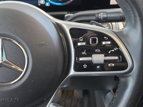 Certified 2022 Mercedes-Benz GLB 250 4MATIC image 27