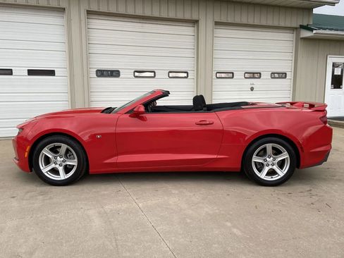 Used 2023 Chevrolet Camaro LT RWD image 7