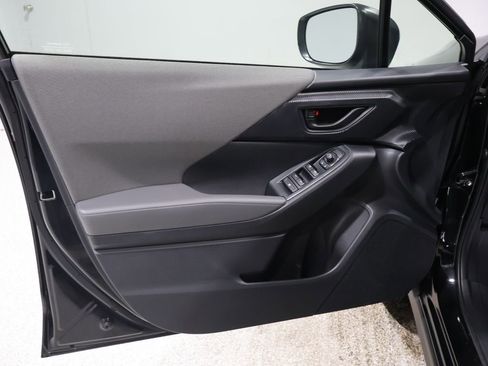 Used 2024 Subaru Crosstrek 2.0i image 12