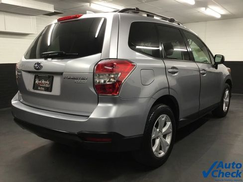 Used 2016 Subaru Forester 2.5i Premium w/ All-Weather Package AWD/4WD image 10