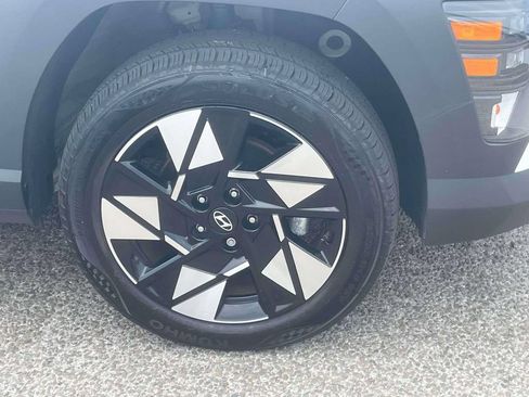 Used 2024 Hyundai Kona SEL AWD/4WD image 9