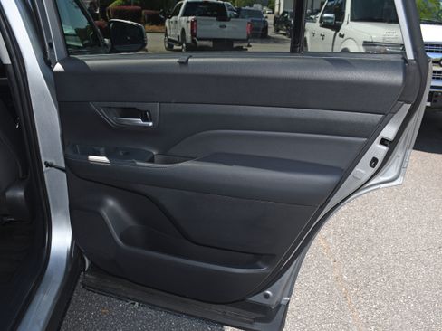 Used 2025 Toyota Grand Highlander AWD image 19