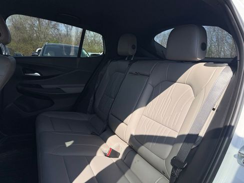 Used 2024 Buick Envista Avenir image 10